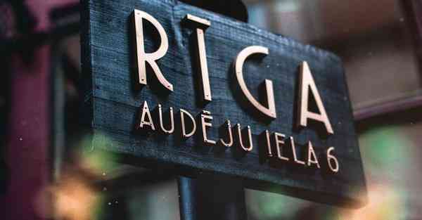 韩国金正智能机器人