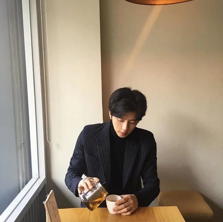 赫连柔鸿薇