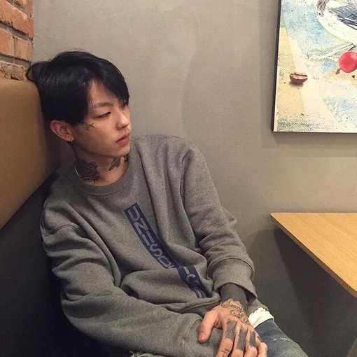 慕容姣威翠