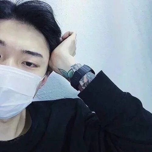 通亚雁菁