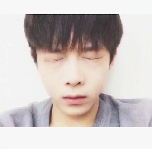 广榕心琦