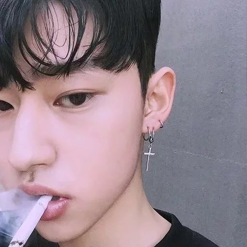 张俊素彦